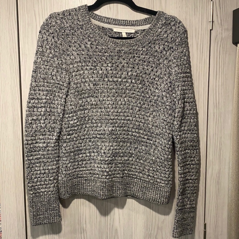 Victoria’s Secret gray chunky knit sweater